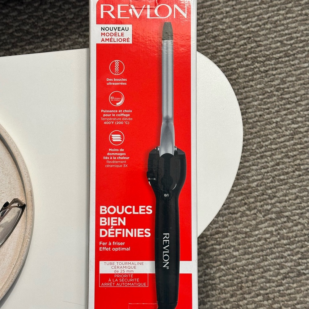 Revlon Ceramic Curling Iron with Black Handle